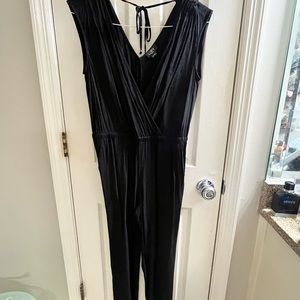 Women’s petite small Loft jumpsuit . Black , worn once like new .